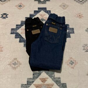 Size 4 wrangler jeans perfect condition